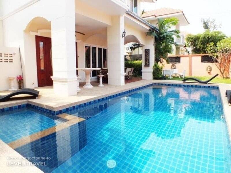 4 Bedroom Villa Walking Street 15 Min Ride Away