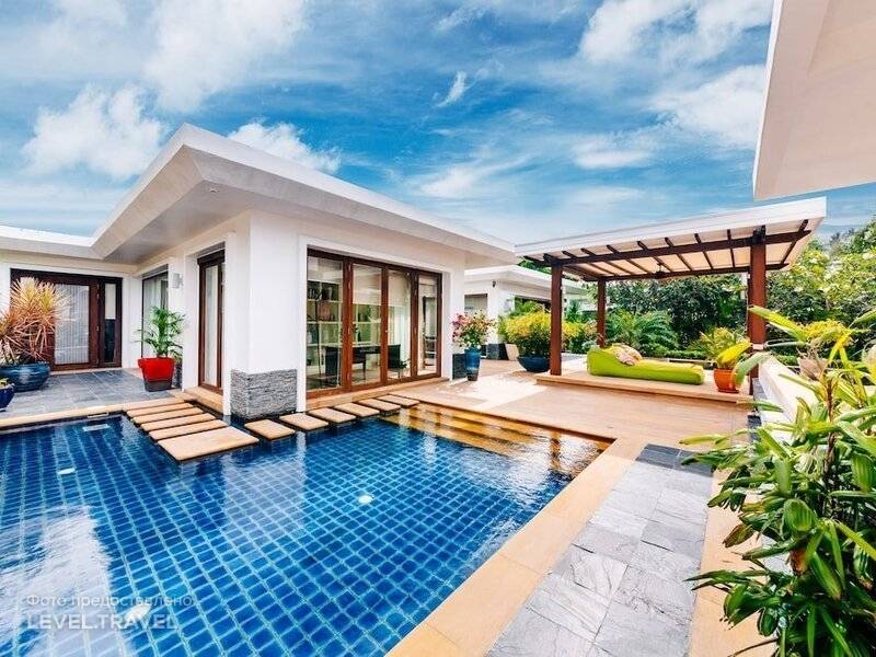 5 Bedroom Beach Front Villa Lotus