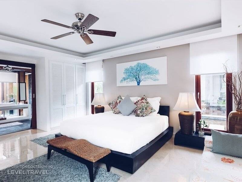 5 Bedroom Beach Front Villa Lotus