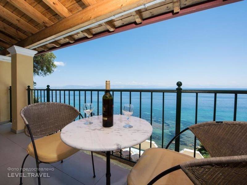 hotel-9 Muses Seaview Studios-GR