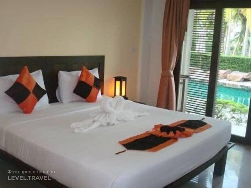 Ampha Place Hotel