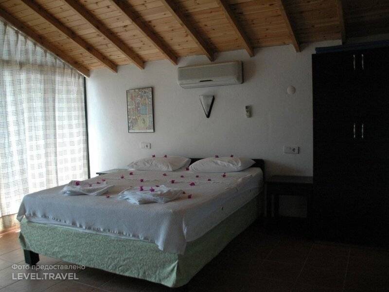 Arpia Hotel