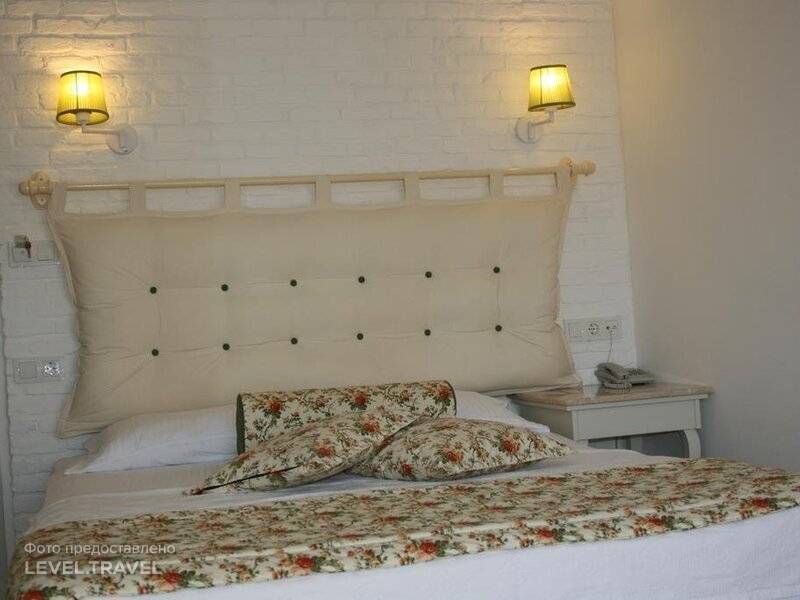 Ata Lagoon Beach Hotel