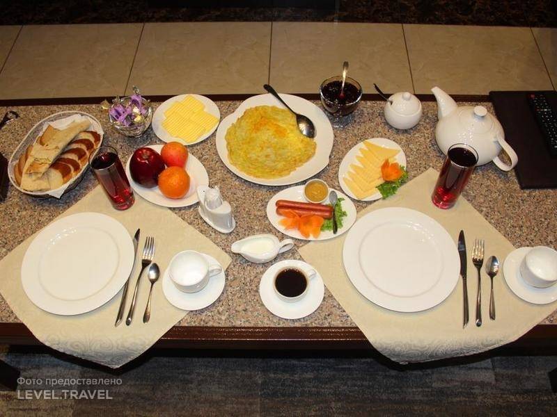 Avan Plaza Hotel