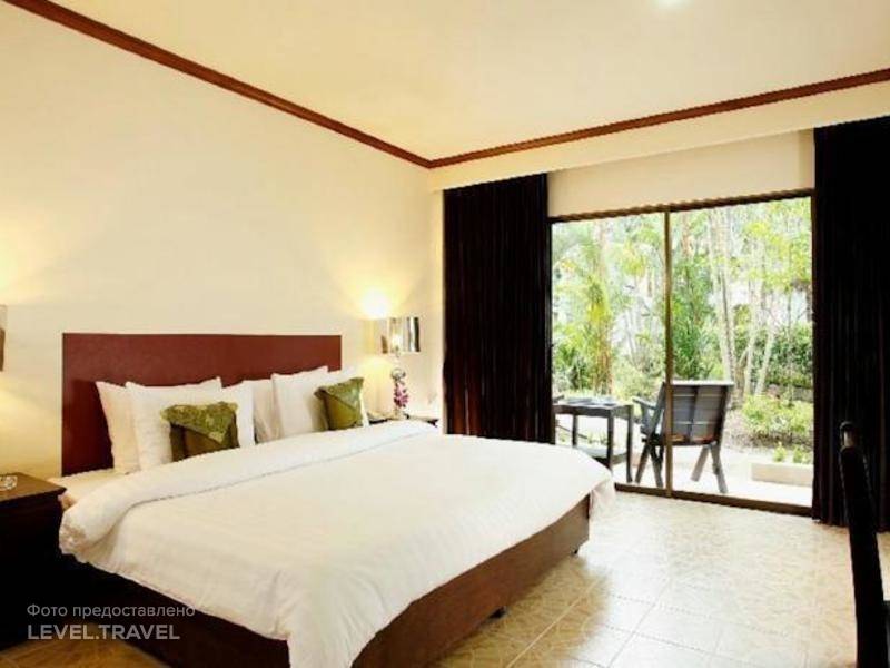 Bamboo Beach Hotel  Spa