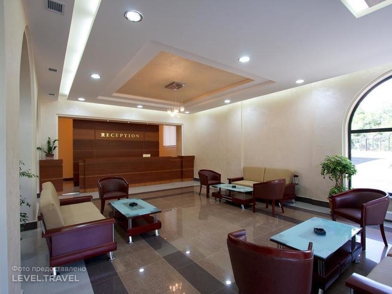 Best Western Aghveran Hotel