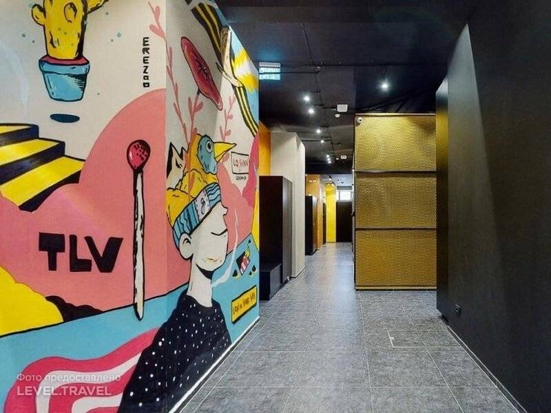 hotel-Colorbox — An Autonomous Hotel By Loginn-IL