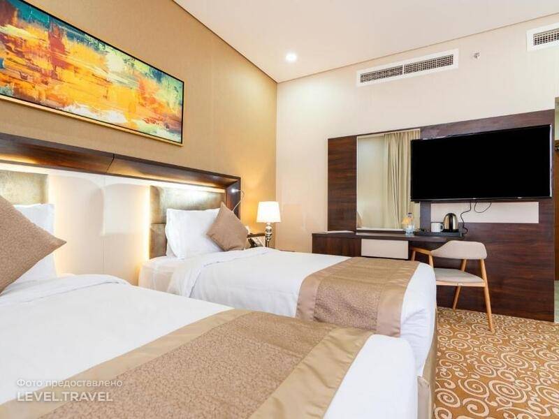 Crown Rose Hotel
