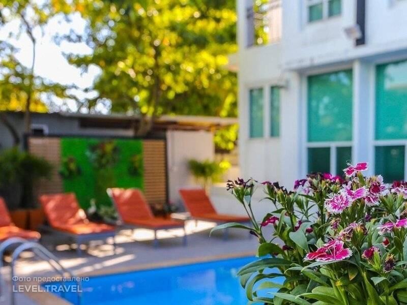 Crystal Suites Suvarnabhumi Airport