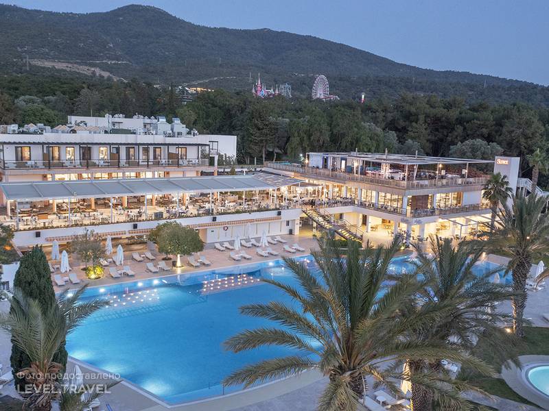 Double Tree By Hilton Bodrum Isil Club Resort