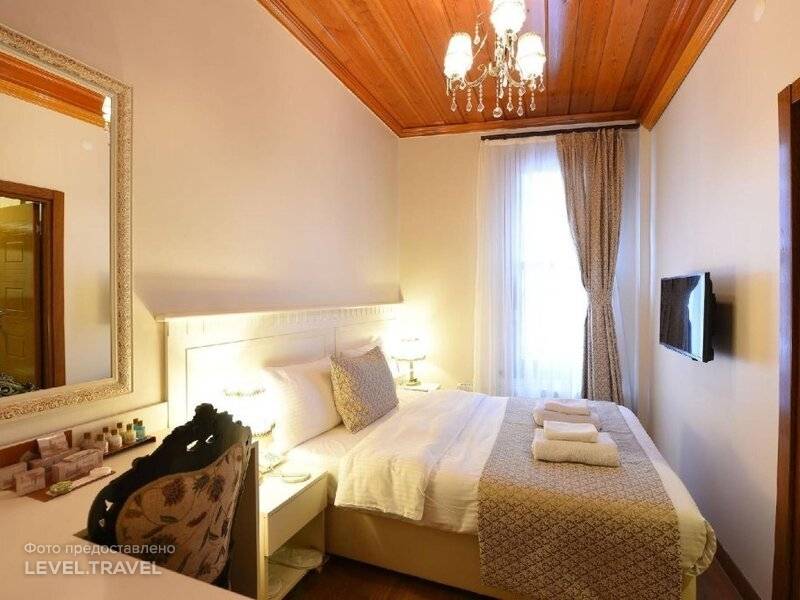 Elyka Hotel