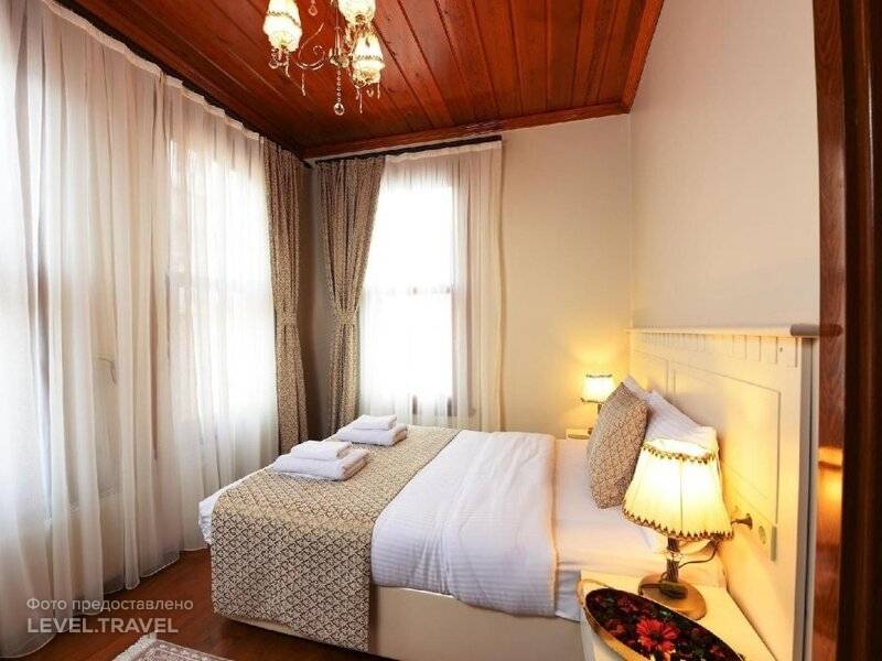 Elyka Hotel