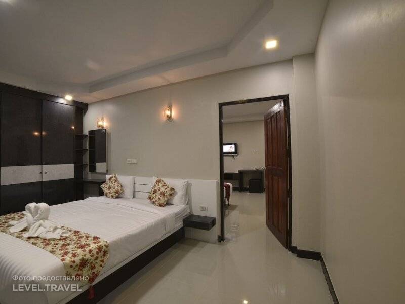 Gold Airport Suites