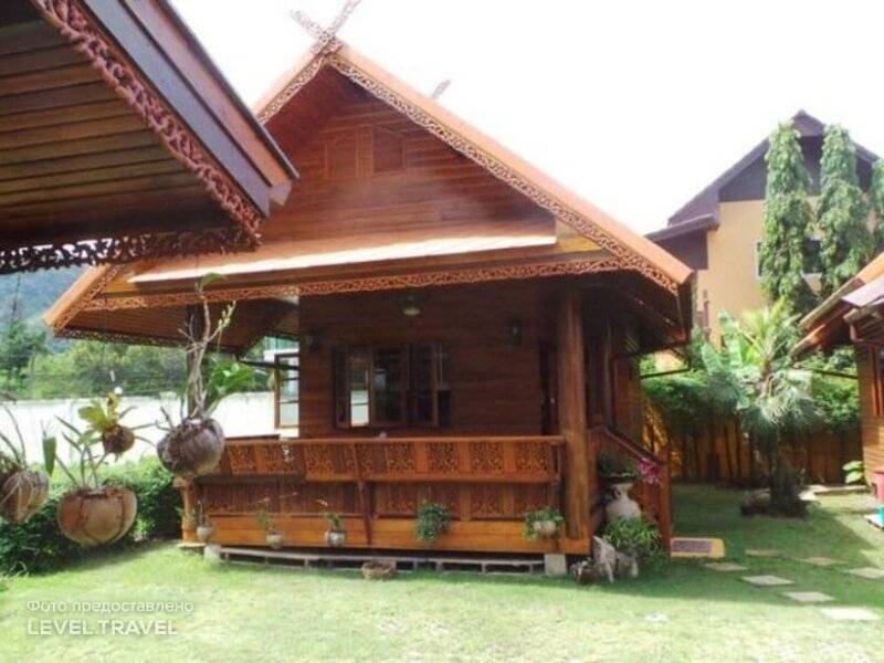 Golden Teak Resort — Baan Sapparot