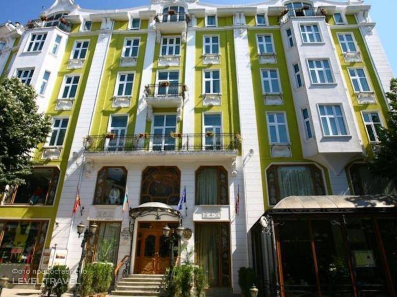 hotel-Grand Hotel London-BG