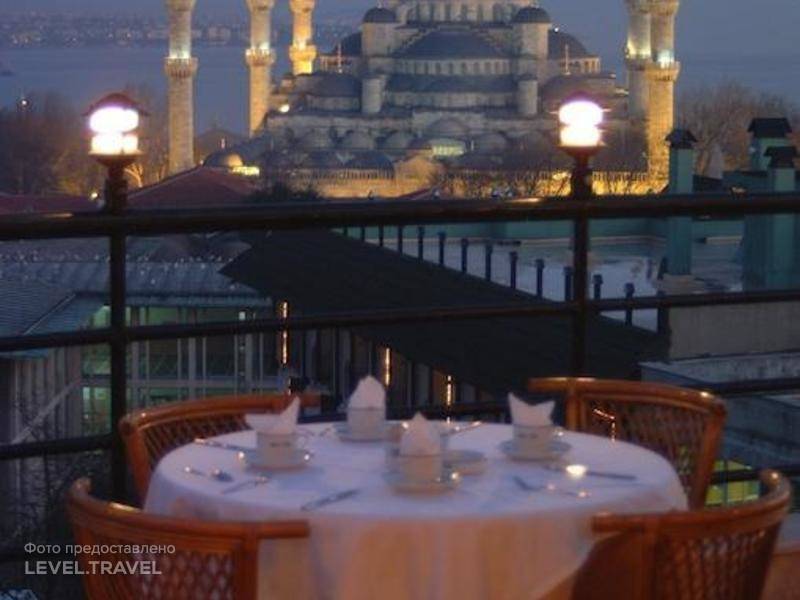 Hali Hotel