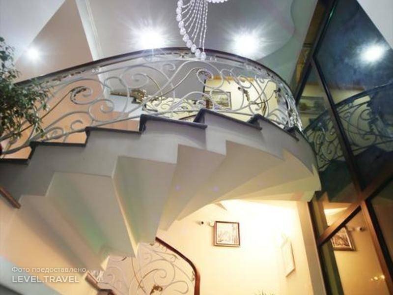 Harmony Hotel