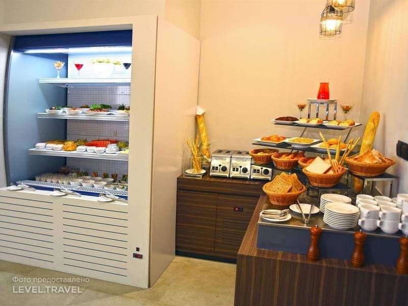 Kingsgate Al Jadaf Hotel
