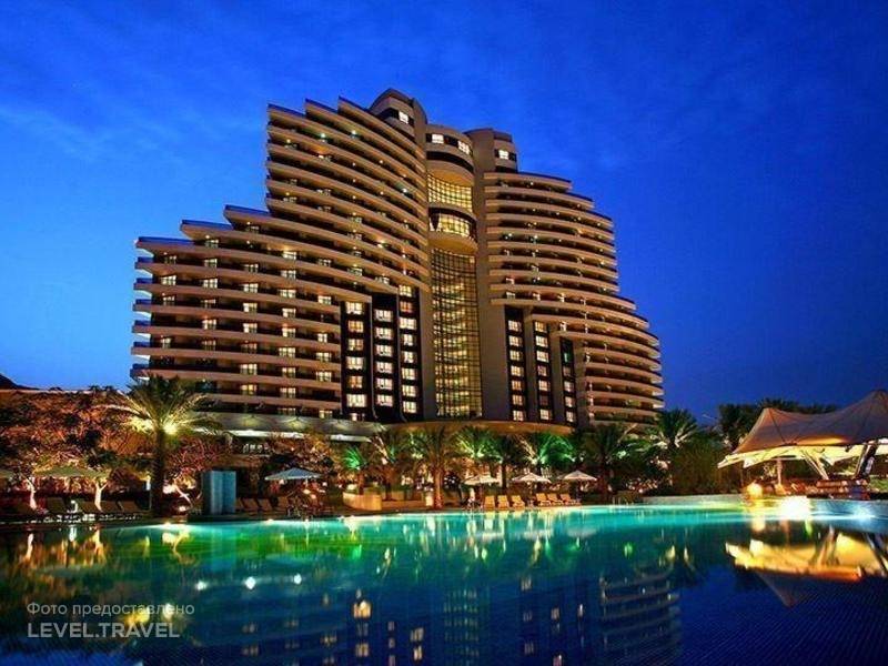 Le Meridien Al Aqah Beach Resort
