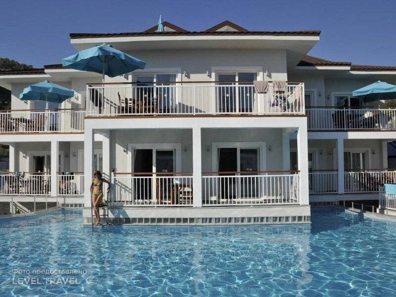 Mozaik Swim Up