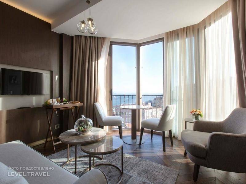Noble22 Suites