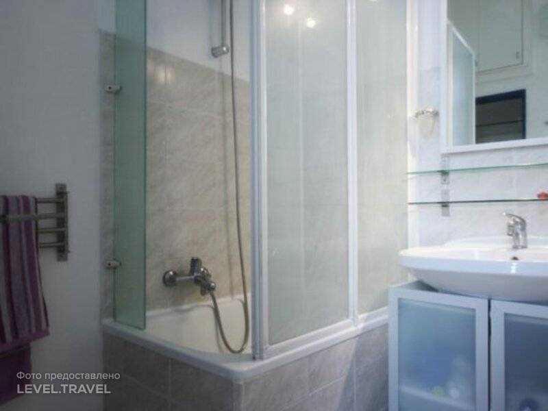 hotel-Notami — Colorful Apartment Porta Romana-IT