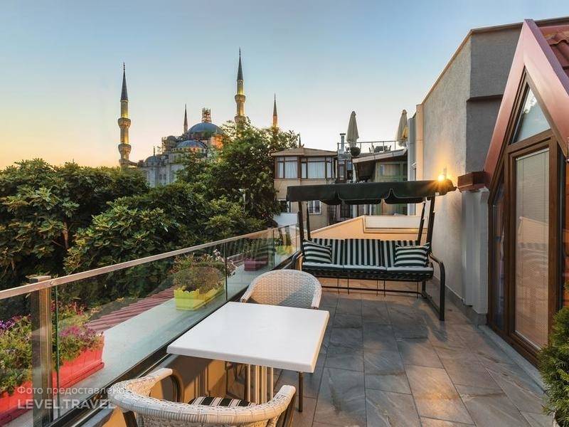 Obelisk Hotel  Suites