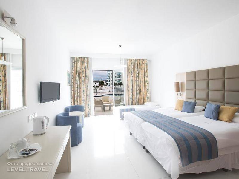 hotel-Odessa Beach-CY