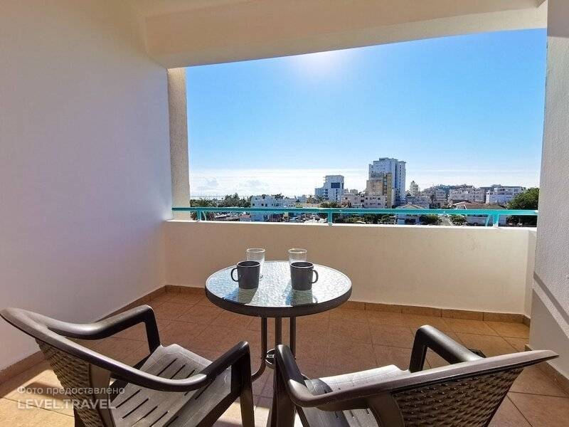 hotel-Off Course Seaview Apartment-CY