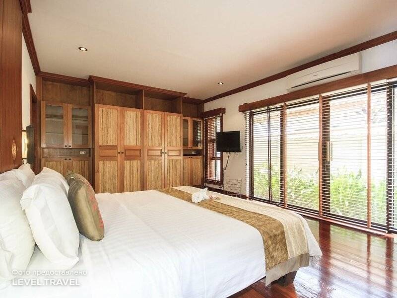 Pao Jin Poon Beach Front Villa