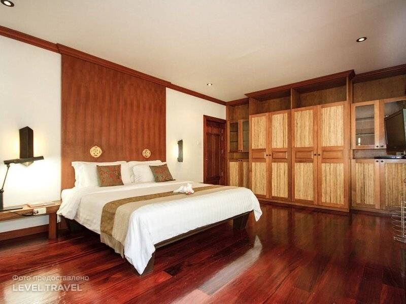 Pao Jin Poon Beach Front Villa