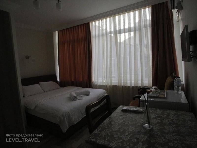 Puffin Hostel  Suites