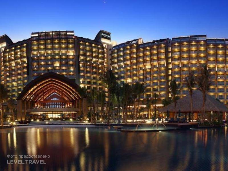 Pullman Oceanview Sanya Bay Resort  Spa
