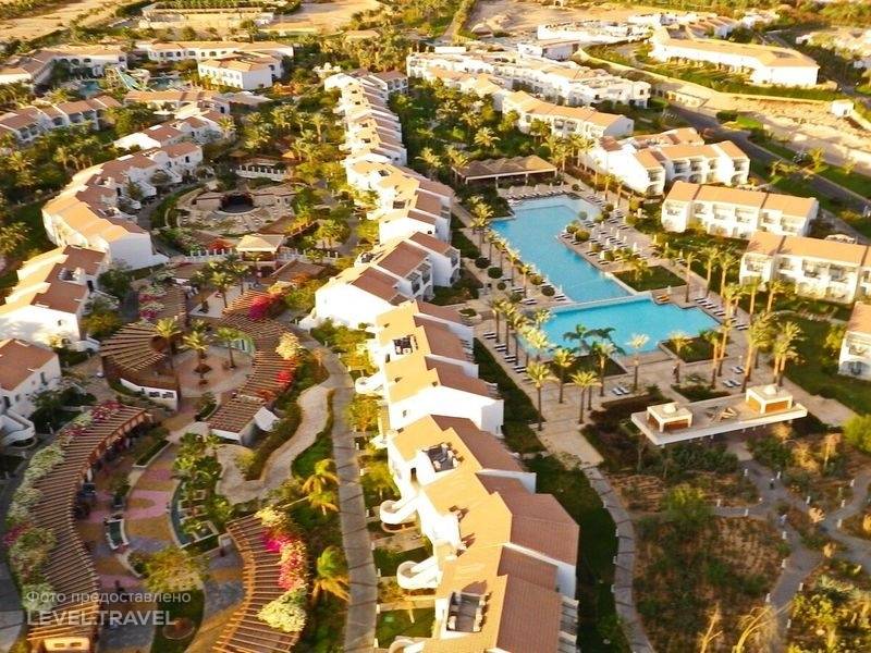 Reef Oasis Blue Bay Resort  Spa