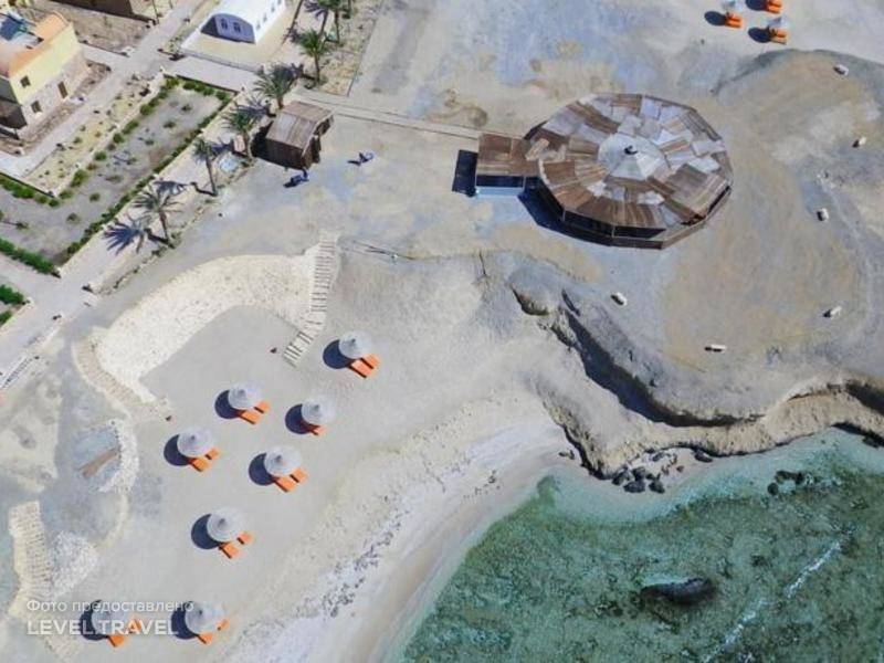 Rohanou Beach Resort