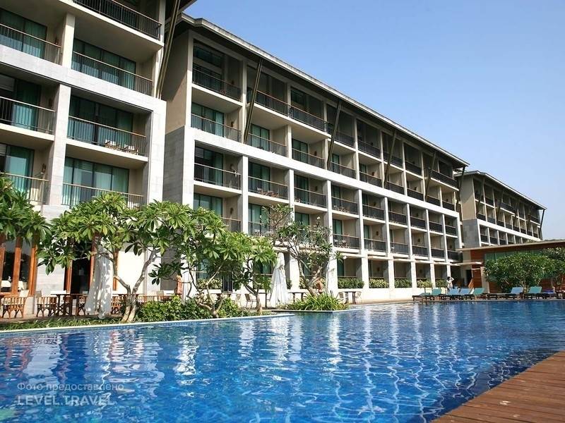 Royal Garden Resort