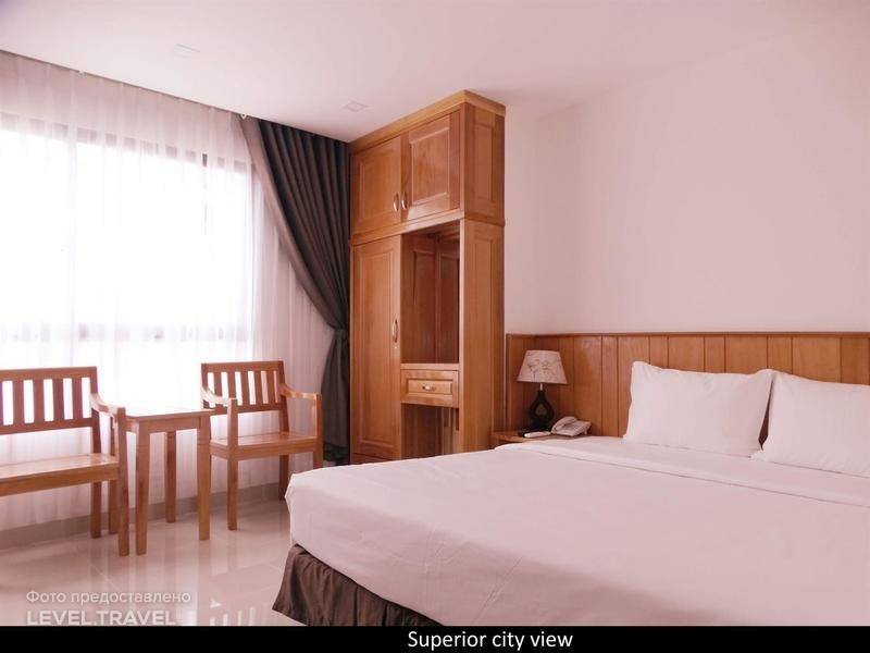 Royal Hotel