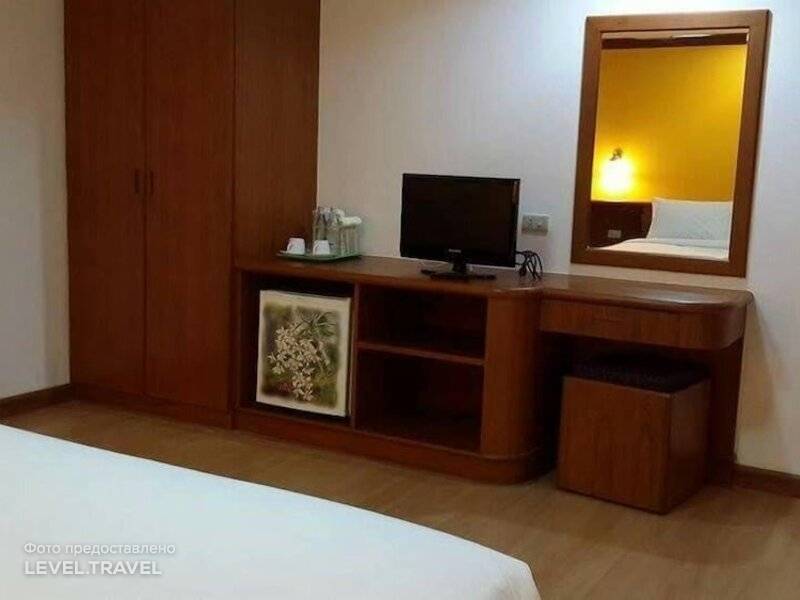 Sea Falcon Hotel