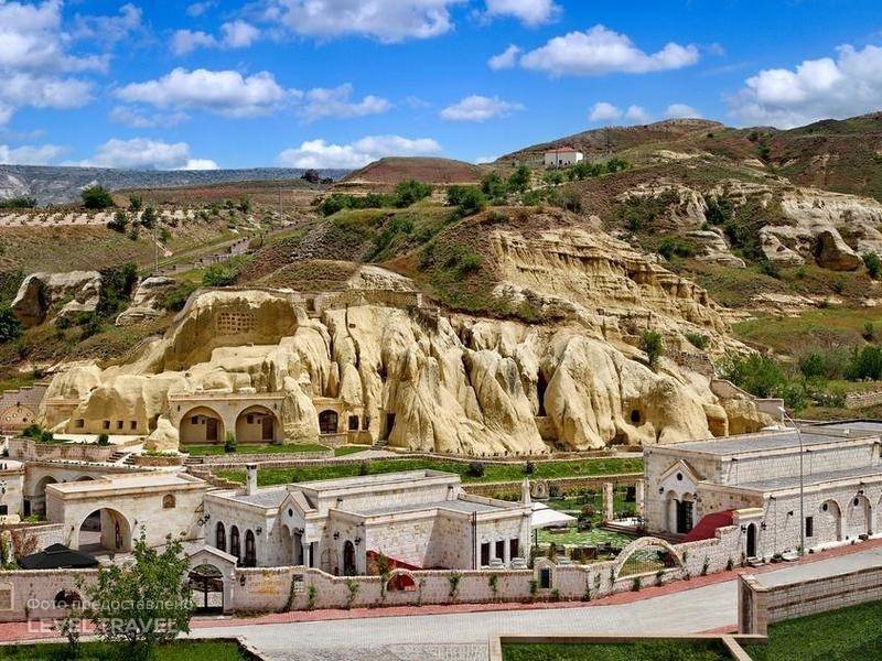 Seraphim Cave Hotel