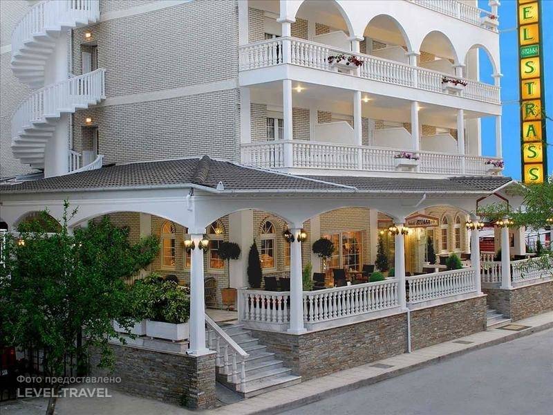 hotel-Strass Hotel-GR