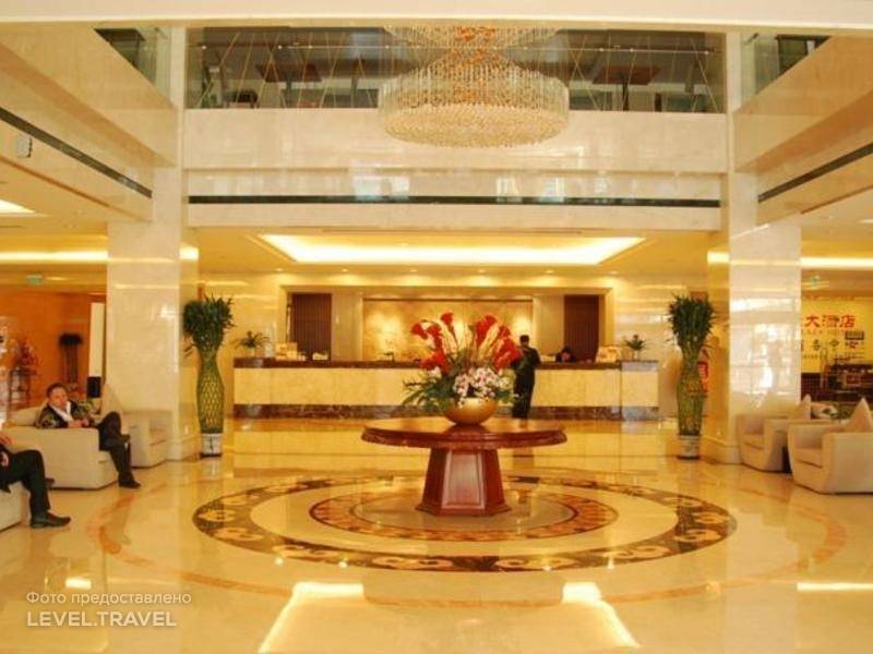 Tailong Plaza Hotel