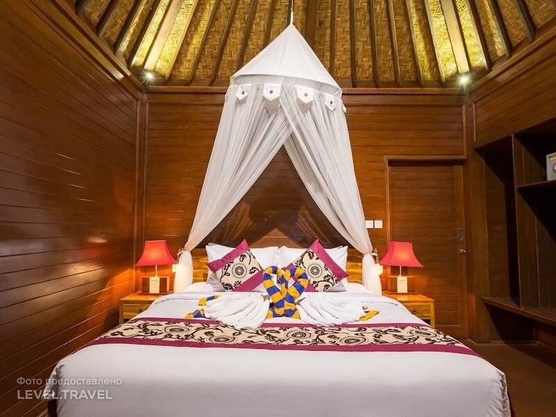 hotel-The Bridge Huts-ID