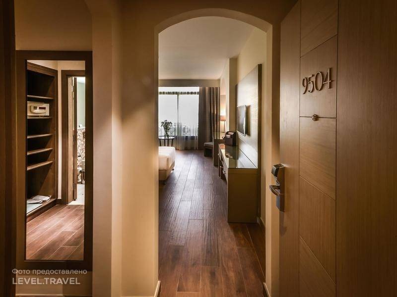 The Village At The Cove Rotana Resort