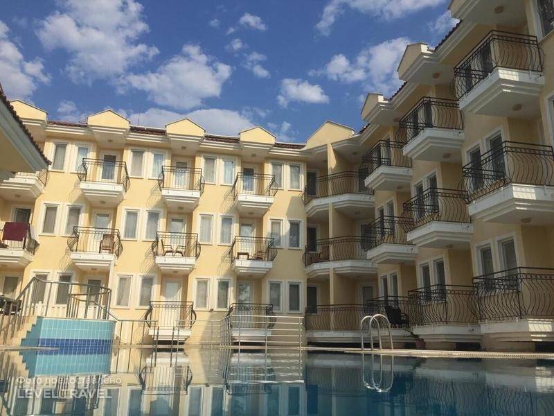 Verde Port Hotel