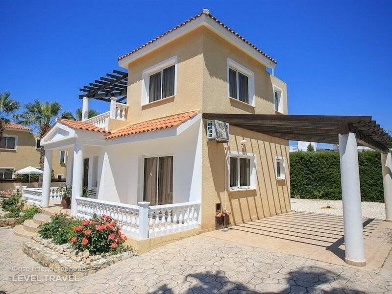 hotel-Villa Anastasia Large Private Pool Walk To Beach A C Wifi Car Not Required Eco-Friendly — 2400-CY