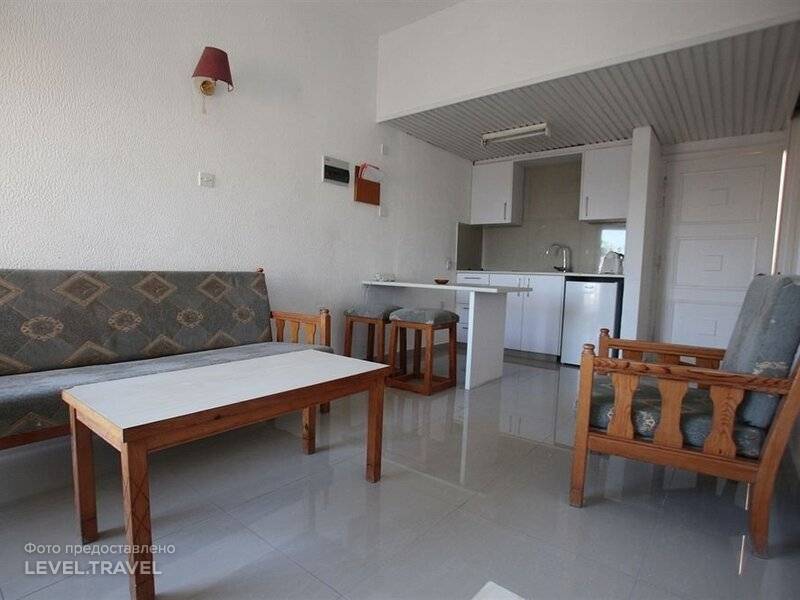 hotel-Villa Corona-CY