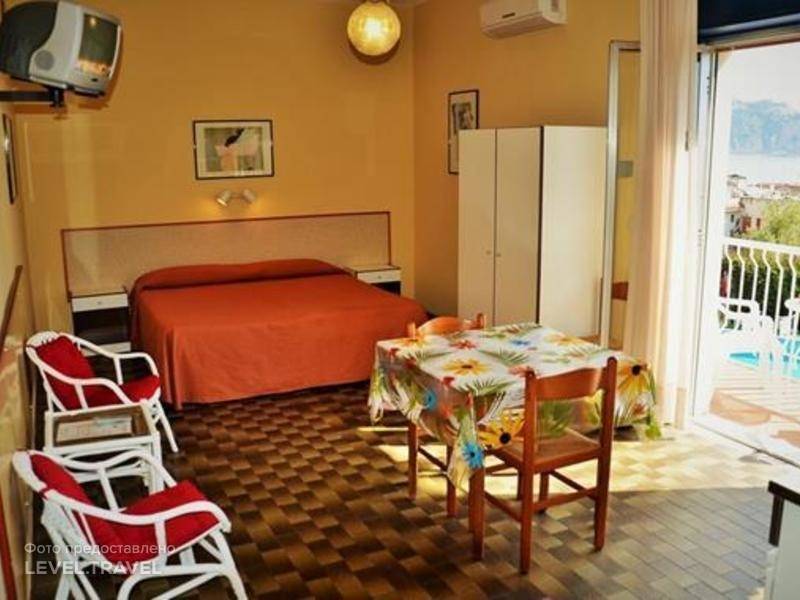 hotel-Villa Giardini-IT