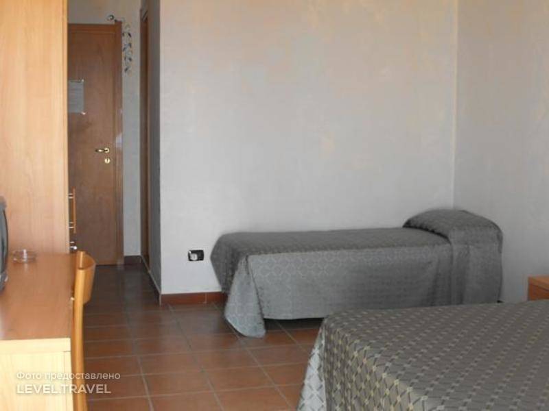 hotel-Villaggio Residence Borgo Marino E Albatros-IT