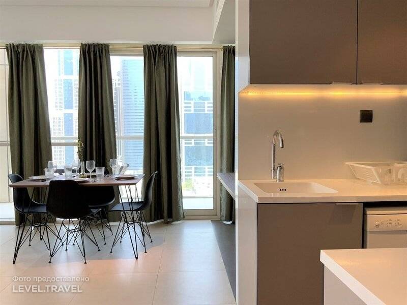 Vst — Spacious Furnished 1br In Marina