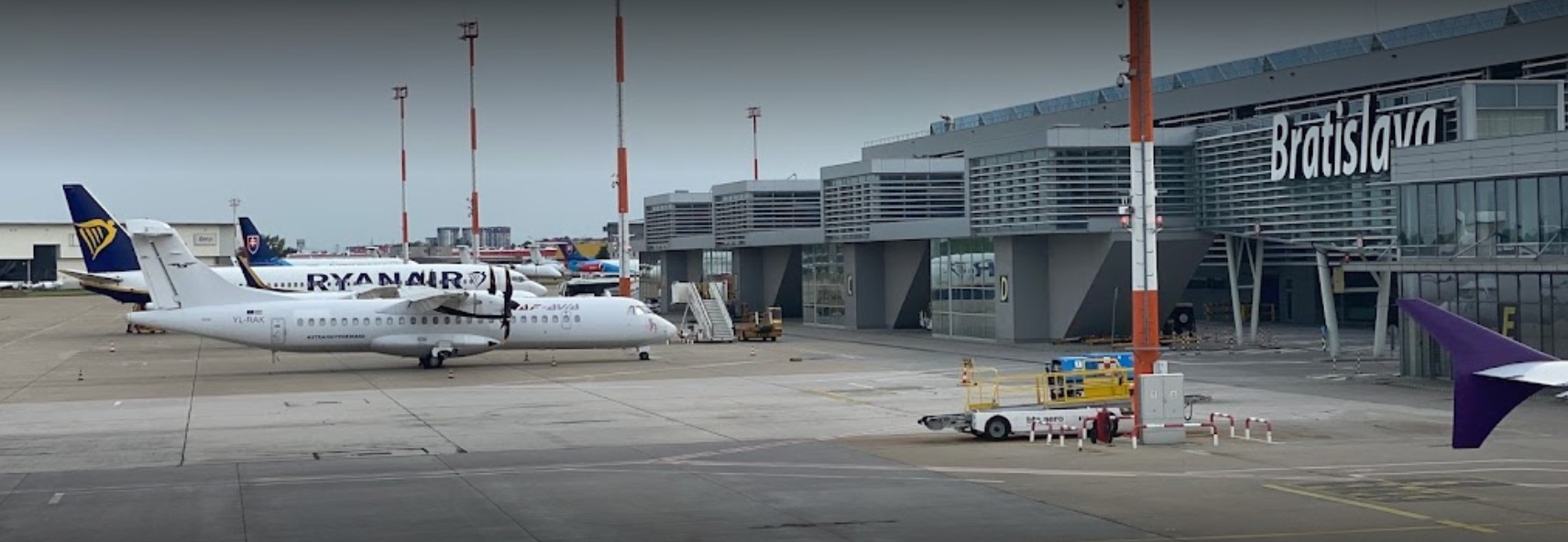 Авиабилеты в Братиславу